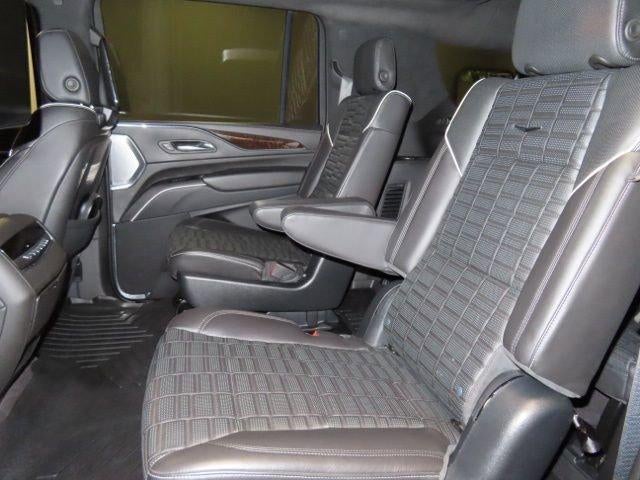 2023 Cadillac Escalade ESV Sport Platinum