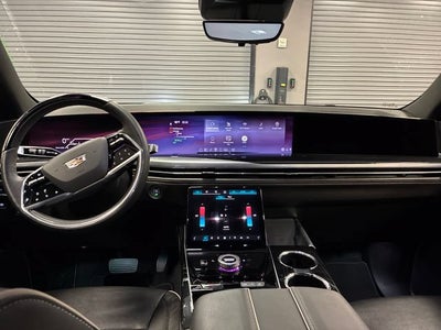 2025 Cadillac Escalade ESV Sport
