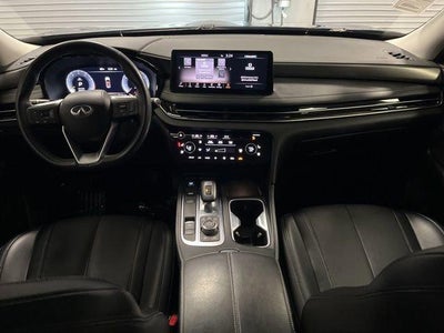 2022 INFINITI QX60 LUXE