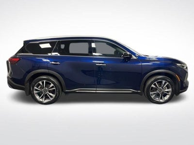 2022 INFINITI QX60 LUXE