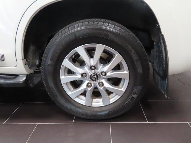 2016 Toyota Land Cruiser VXR