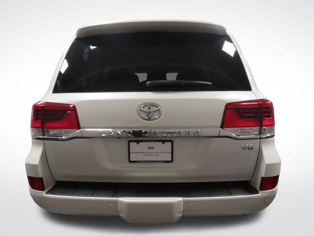 2016 Toyota Land Cruiser VXR