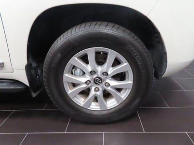 2016 Toyota Land Cruiser VXR