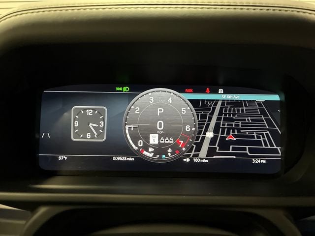 2025 Land Rover Defender X-Dynamic SE