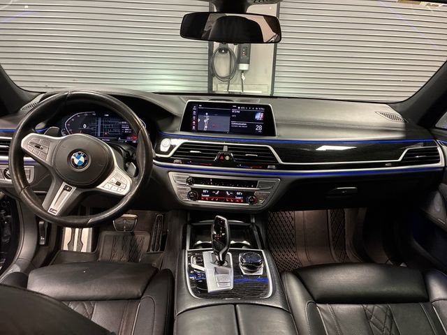 2021 BMW 7 Series 740i
