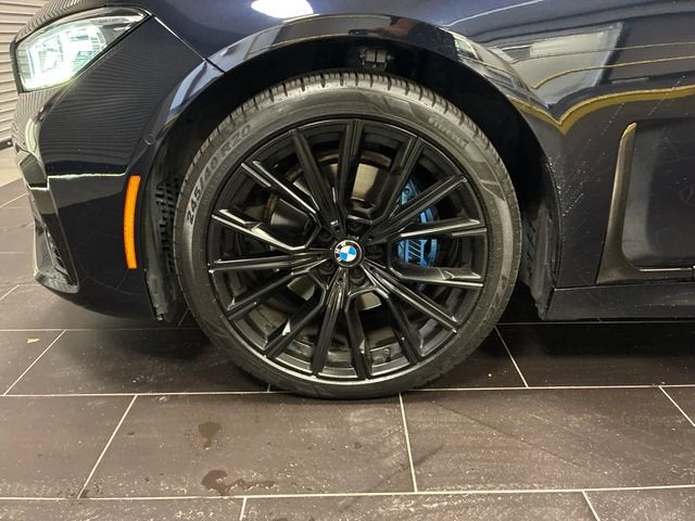 2021 BMW 7 Series 740i