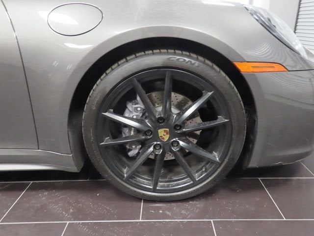 2022 Porsche 911 Carrera