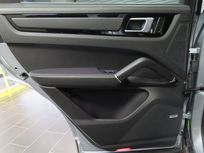 2022 Porsche Cayenne S