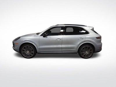 2022 Porsche Cayenne S