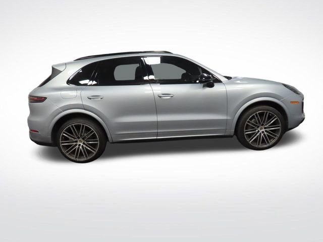 2022 Porsche Cayenne S
