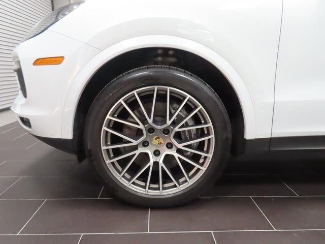 2023 Porsche Cayenne Base