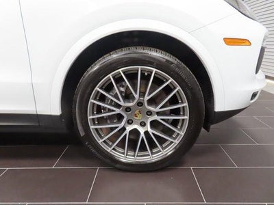 2023 Porsche Cayenne Base