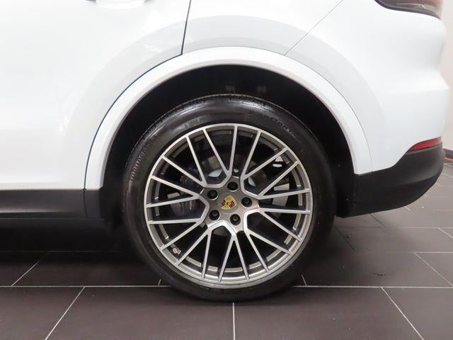 2023 Porsche Cayenne Base