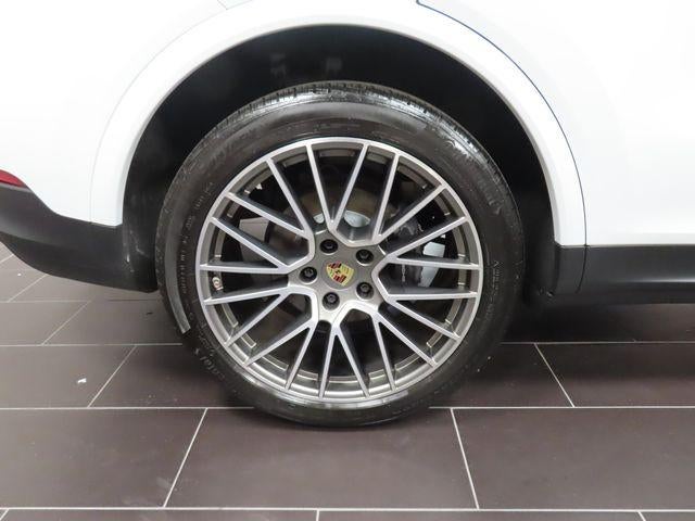 2023 Porsche Cayenne Base