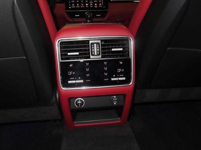 2023 Porsche Cayenne Base