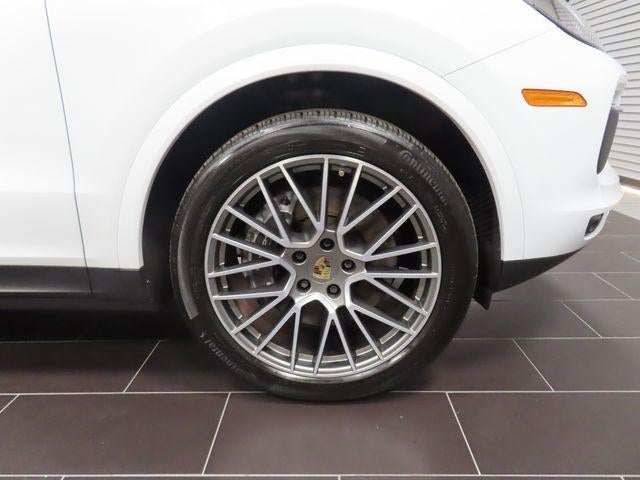 2023 Porsche Cayenne Base