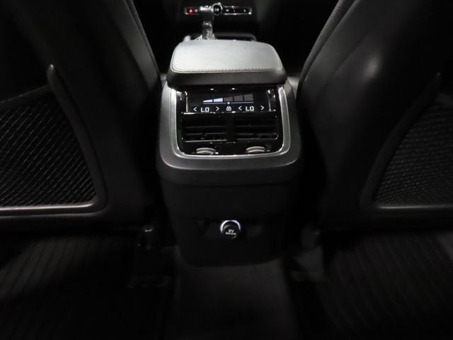 2020 Volvo XC90 Momentum
