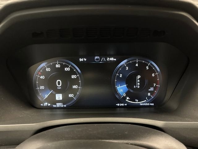 2020 Volvo XC90 Momentum
