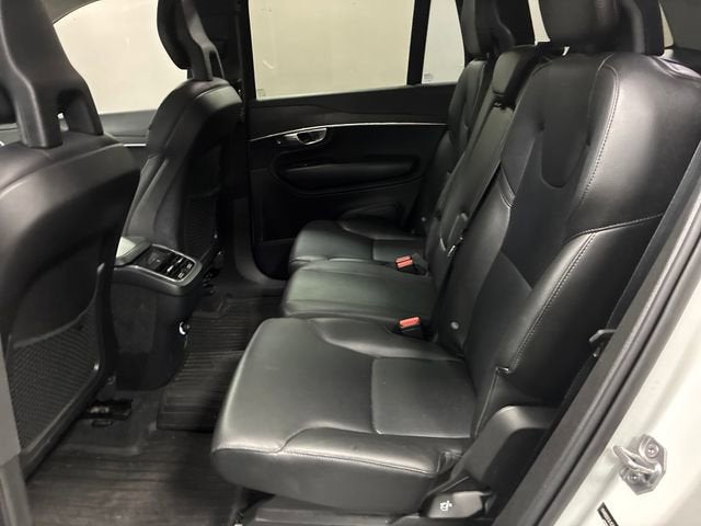2020 Volvo XC90 Momentum