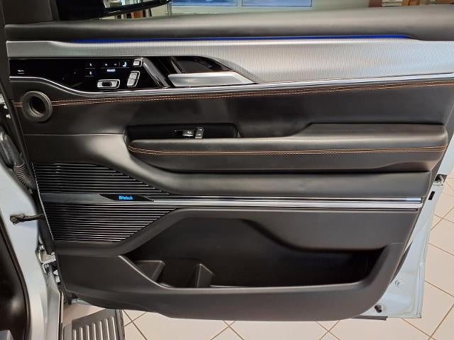 2023 Jeep Grand Wagoneer Series III