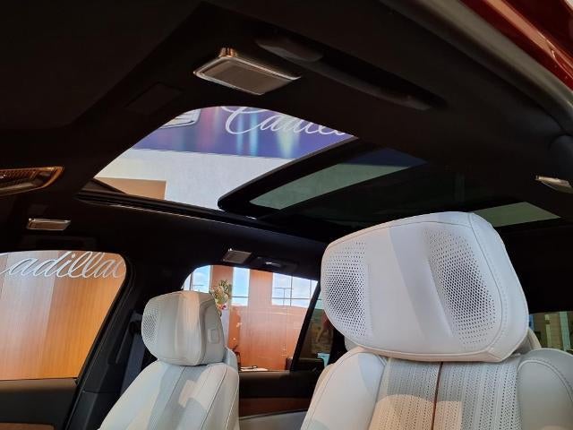 2026 Cadillac VISTIQ Luxury