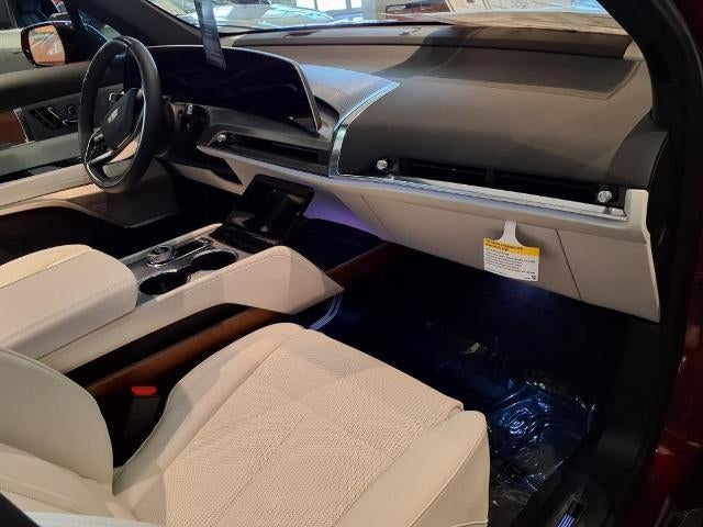 2026 Cadillac VISTIQ Luxury