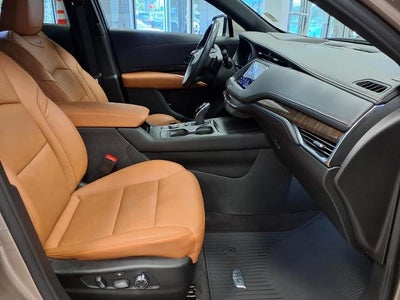 2023 Cadillac XT4 FWD Premium Luxury