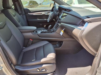 2026 Cadillac XT5 Luxury