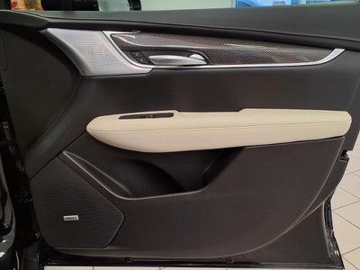2025 Cadillac XT5 Sport