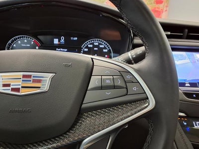 2025 Cadillac XT5 Sport