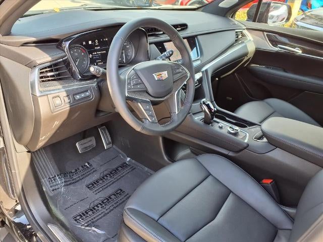 2025 Cadillac XT5 Sport