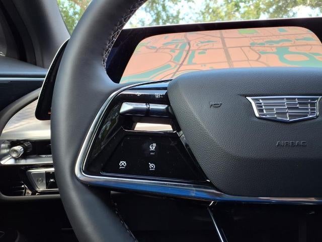 2025 Cadillac LYRIQ Luxury 1