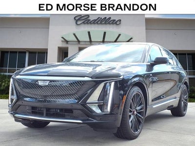 2025 Cadillac LYRIQ Luxury 2