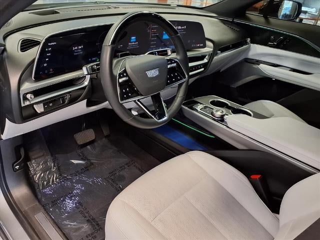 2024 Cadillac LYRIQ Sport 2