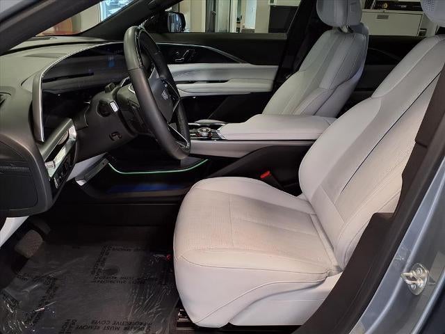 2024 Cadillac LYRIQ Sport 2