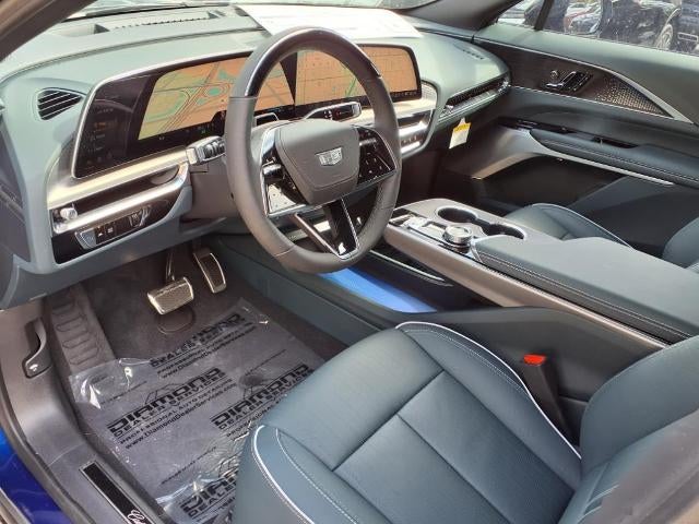 2025 Cadillac LYRIQ Sport 3