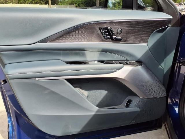 2025 Cadillac LYRIQ Sport 3