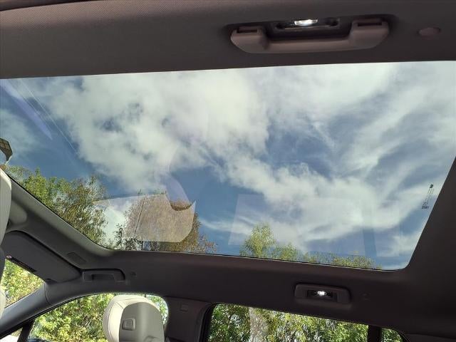 2026 Cadillac ESCALADE IQL Luxury