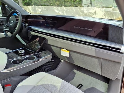2026 Cadillac ESCALADE IQL Luxury