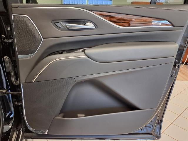 2022 Cadillac Escalade ESV Premium Luxury