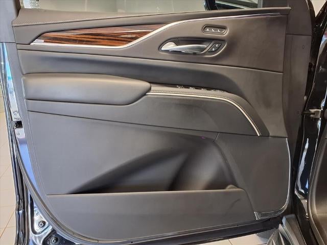 2022 Cadillac Escalade ESV Premium Luxury