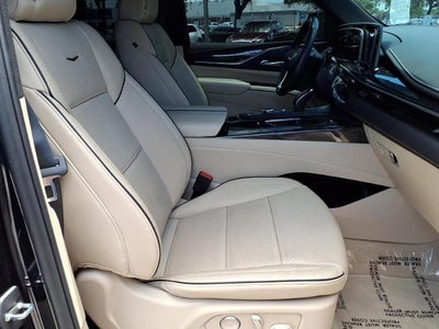 2024 Cadillac Escalade ESV Premium Luxury