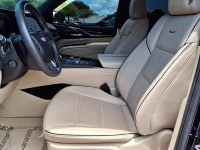 2024 Cadillac Escalade ESV Premium Luxury