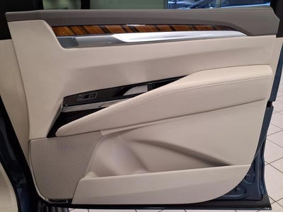 2025 Cadillac Escalade Premium Luxury Platinum