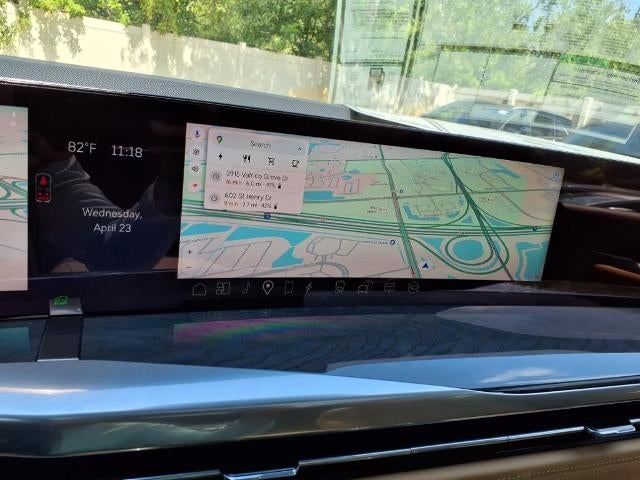 2025 Cadillac ESCALADE IQ Luxury 2