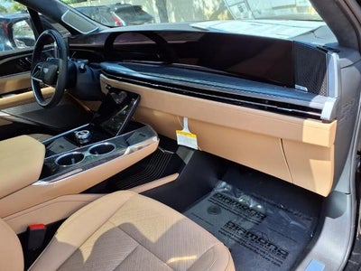 2025 Cadillac ESCALADE IQ Luxury 2