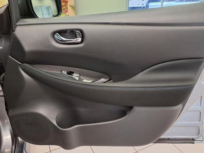 2022 Nissan LEAF SV