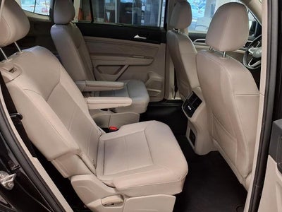 2022 Volkswagen Atlas 3.6L V6 SE w/Technology
