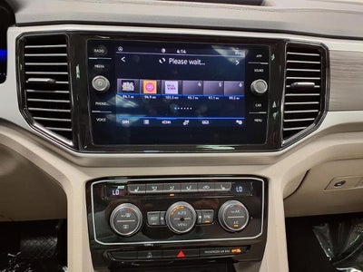 2022 Volkswagen Atlas 3.6L V6 SE w/Technology