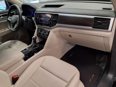2022 Volkswagen Atlas 3.6L V6 SE w/Technology